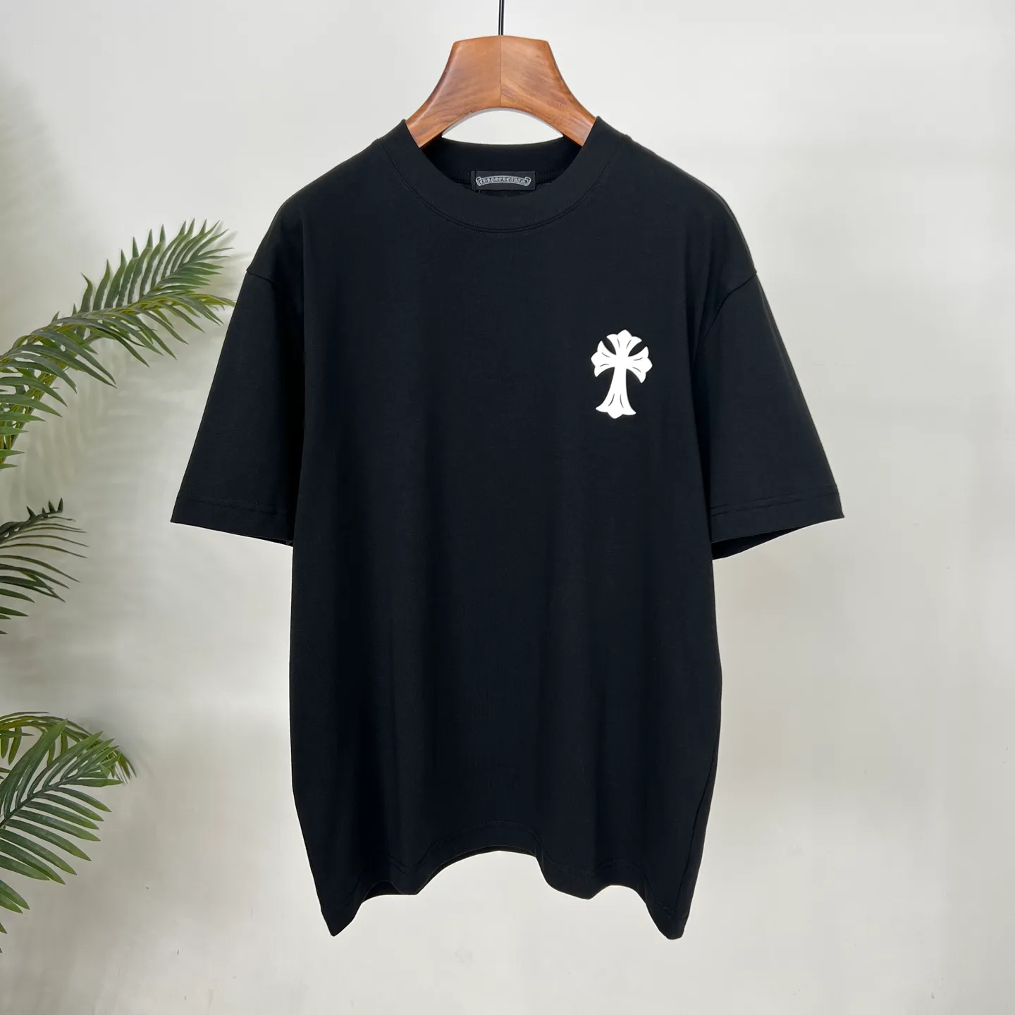 🅿️190 Crow Heart’s new summer T-shirt! This Sanskrit cross printed round neck short sleeves is simply a must-have for fashionistas. Salona cotton fabric is super comfortable, soft and skin-friendly, and has excellent breathability, making it perfect for summer wear. The Sanskrit cross print design on it is amazing, full of mystery and high-end, and the details are so exquisite that it makes people scream. It is worthy of Kroxin, and it vividly interprets the trend and personality. The loose fit is super friendly to all body shapes, covers the flesh and is comfortable, and looks good no matter how you wear it. Pair it with jeans and you'll look cool on the street. Pair it with sweatpants and you'll instantly look energetic and trendy. When you wear it and go out, you will feel like you are the spokesperson of fashion, and it will definitely turn heads. Color: black, white Size: S-2XL